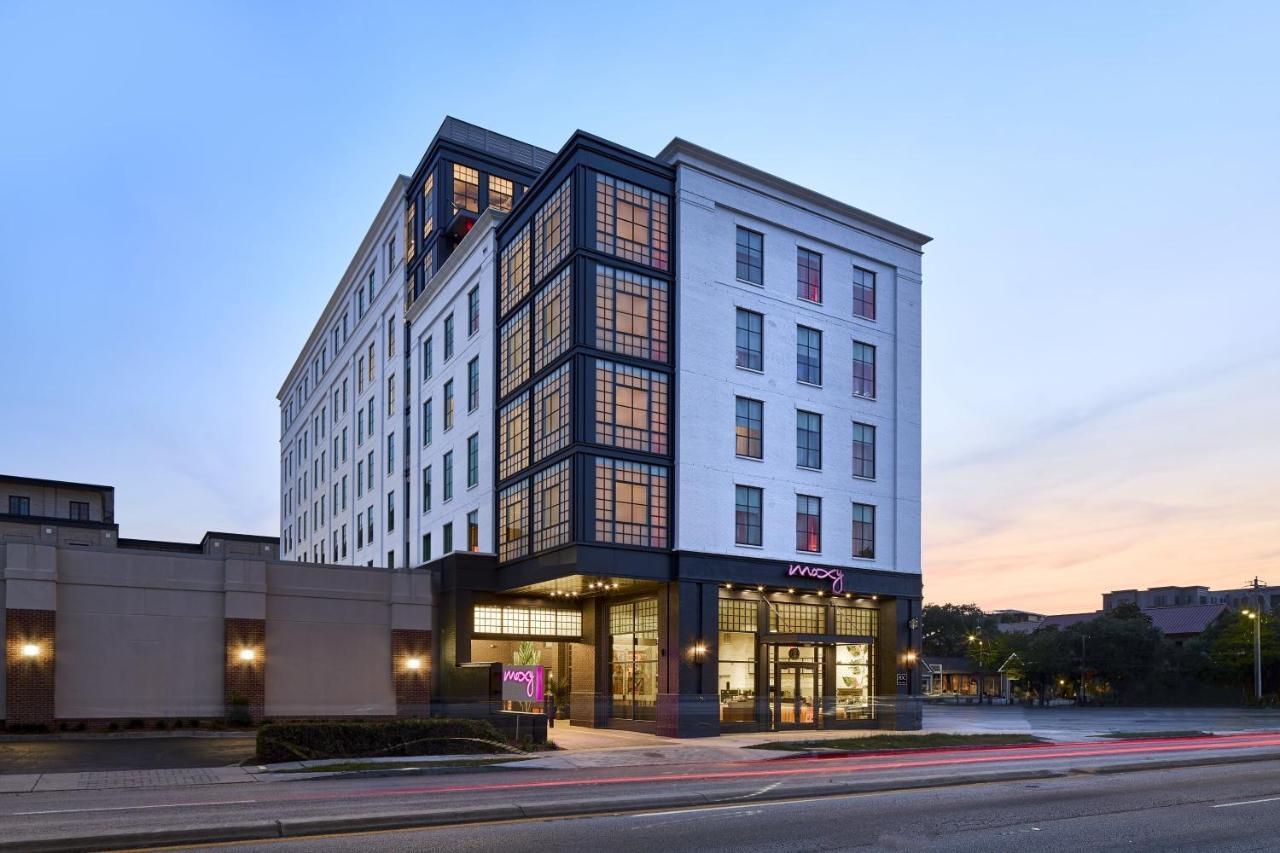 Moxy Charleston Downtown Hotel Exterior photo