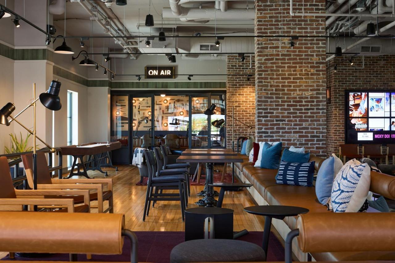 Moxy Charleston Downtown Hotel Exterior photo