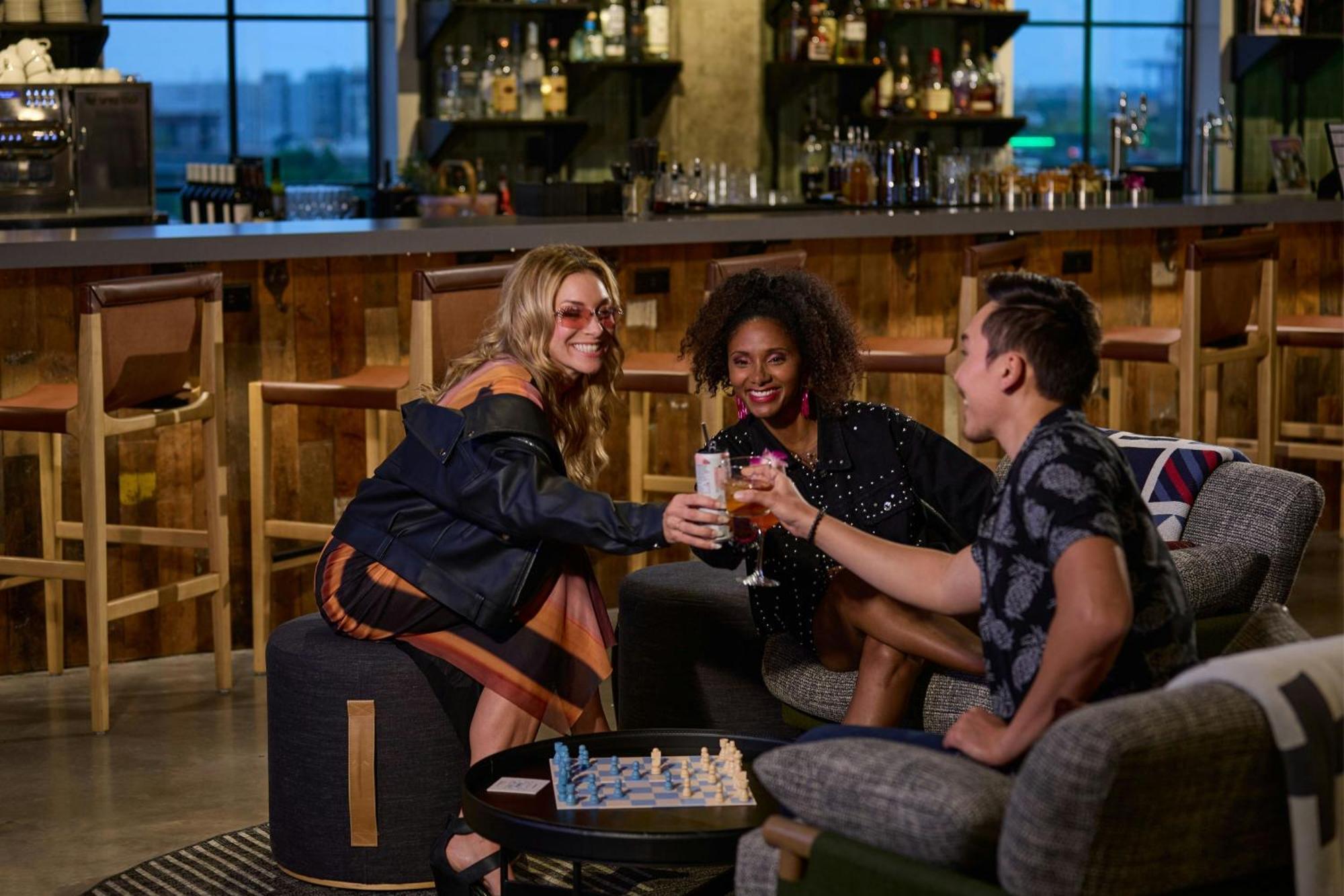 Moxy Charleston Downtown Hotel Exterior photo